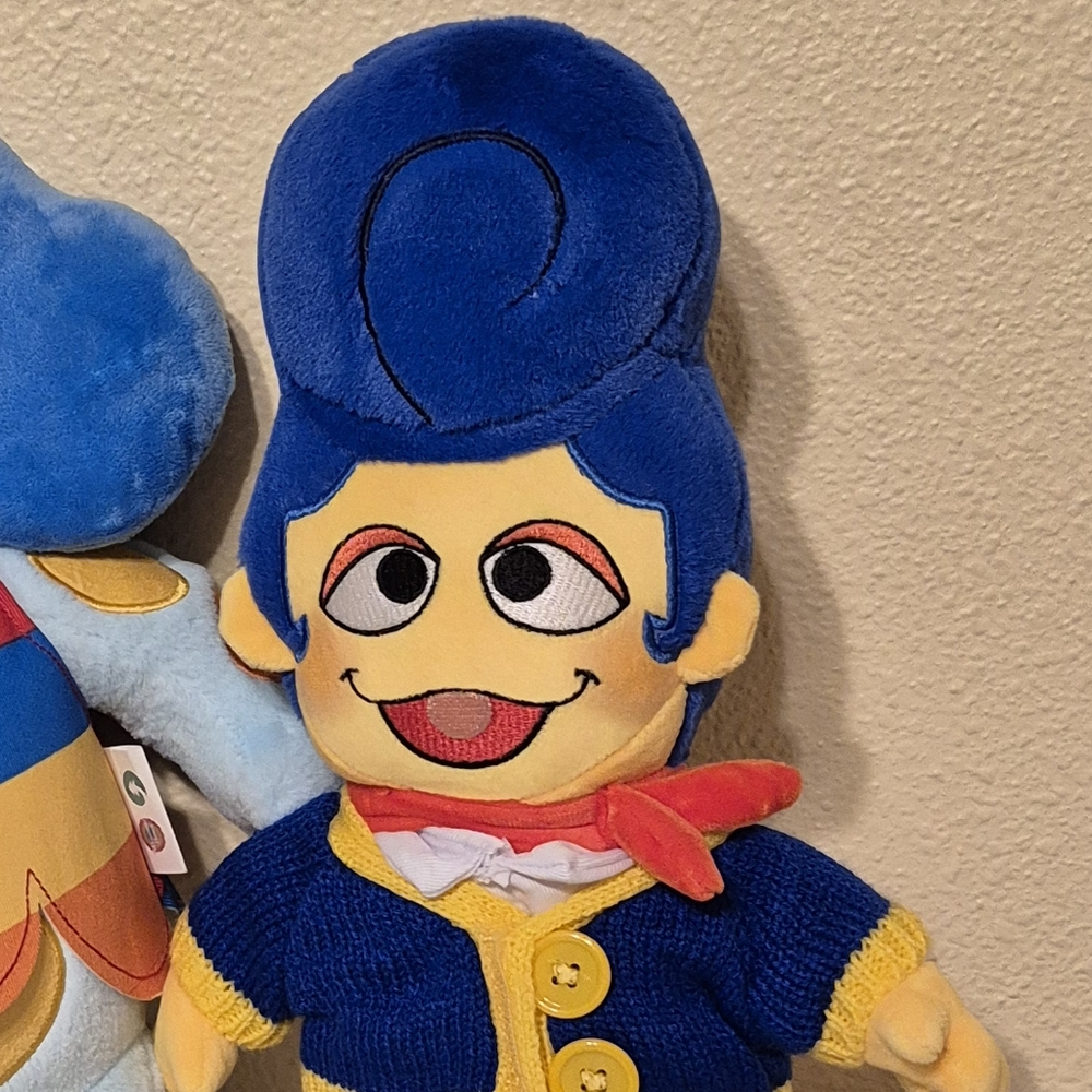 Wally Darling Plush Welcome Home